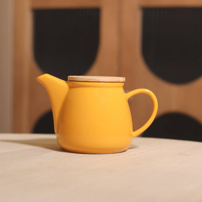 Anna 500ml yellow stoneware teapot with bamboo lid
